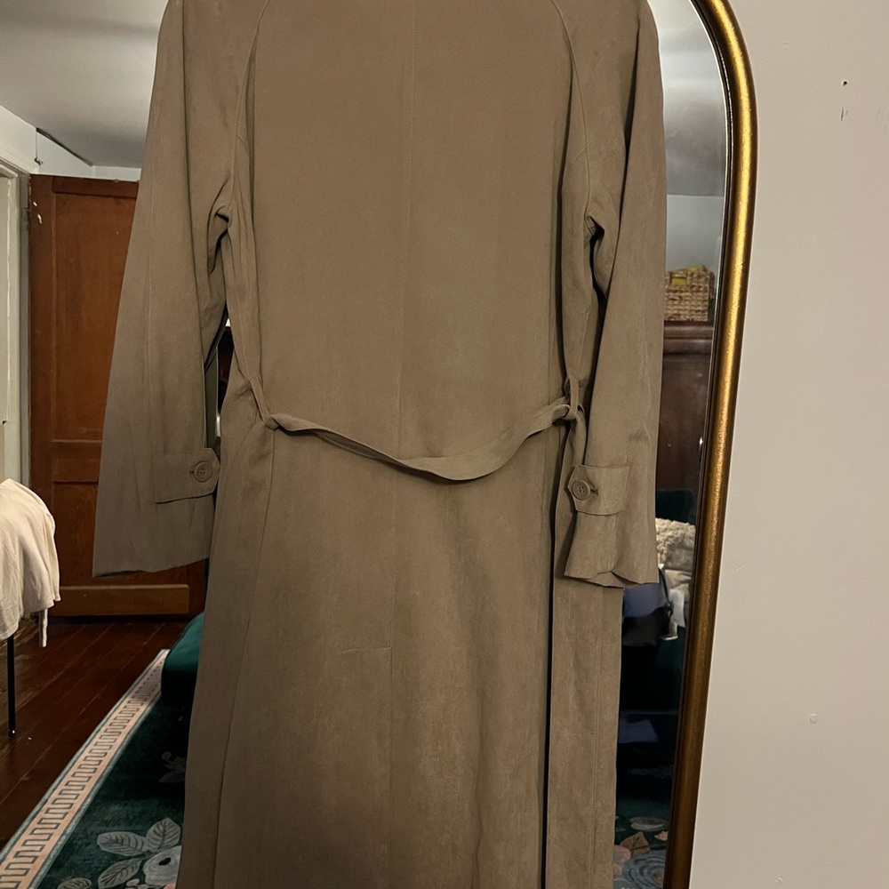 London Fog Classic Beige Coat - Picture 2 of 3